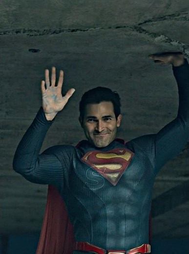 Superman rescues people on a bridge in China #shorts