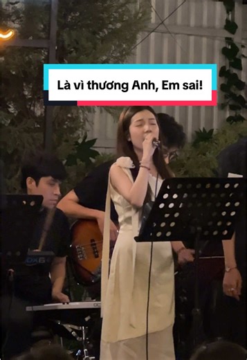 Là vì thương Anh, Em sai - Live Acoustic