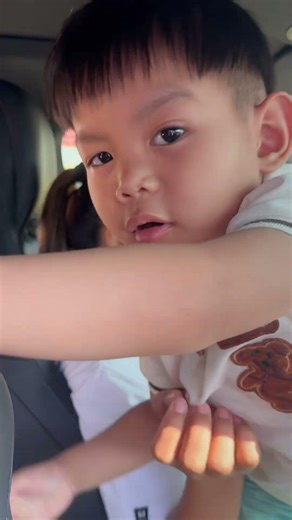 Dad's definitely coming to get the kids. #coconut #edms #edms #beachmusic #beachmusic #farming #f...