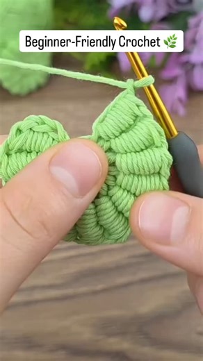 Stop scrolling! 🌿✨ Ready to turn yarn into magic? Many beginners think crochet flowers are too hard. But trust me-they’re not! When I first tried puff stitches, I thought I’d mess it up. Instead, I created one of my favorite motifs ever. 🧶💚 Imagine your blanket, scarf, or even bag decorated with handmade puff stitch flowers-it instantly transforms into something special. 🌼 👉 Want me to share a full step-by-step tutorial with written instructions? Comment below and let me know! | Crochet Kin
