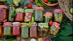 SPICES VILLAGE Dill Spice (3 oz) - All Natural Pickling Spice, Dried Dill Pickle Seasoning, Flavorful Herb for Vegetables, Salads and Soups - Certified Kosher, Gluten Free, Non GMO, Resealable Bulk Bag