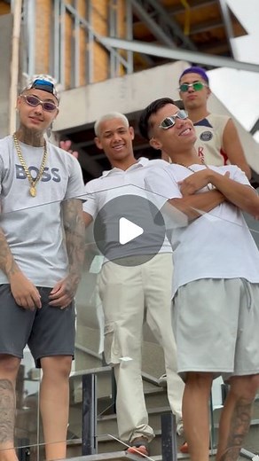 Gui Marcondes 磊 on Instagram: "Escolhe um  . . . . . . . . . #explore"