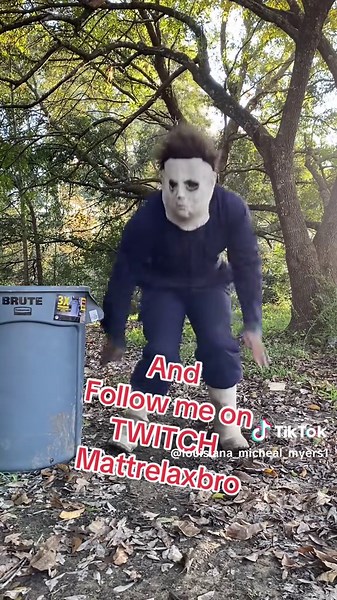 @Carnell Nichols @mknight2011 | wipe me down dance challenge trend