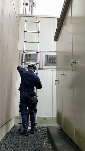 20221101_指挟まないように_伸縮はしごはこうやって伸ばして縮める