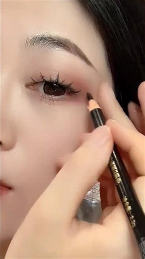 ✨Easy Eye Makeup & Eyeliner Tips for Beginners |Yanzi Beauty Inspired #shorts #makeuptutorial #viral