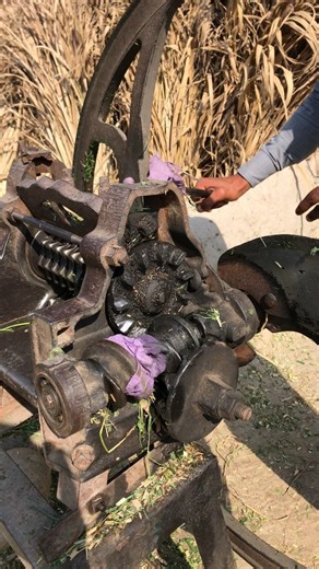 old black engine tocka machine gun #machine #farming