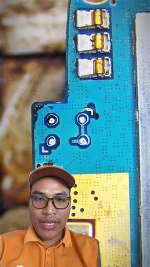 how to replace a cellphone microphone #smartphone #phonerepair #repair #soldering #repairing #ele...