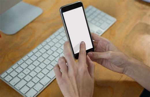 Comment récupérer un SMS supprimé par erreur sur smartphone : les méthodes qui fonctionnent vraiment