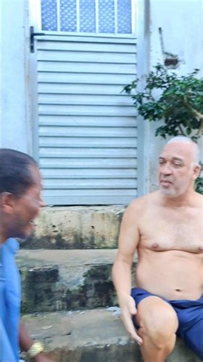 NAL ESCAPOU E LÍNGUA ROXA CAIU