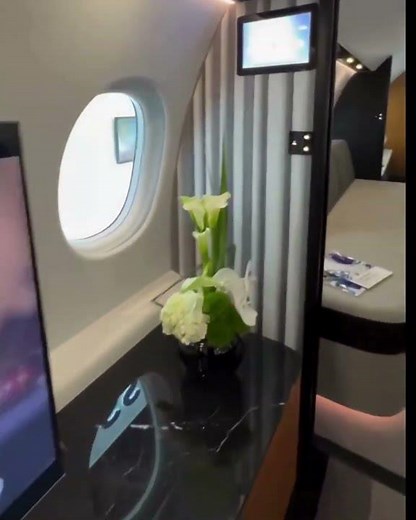 Step inside the Dassault Falcon 8X