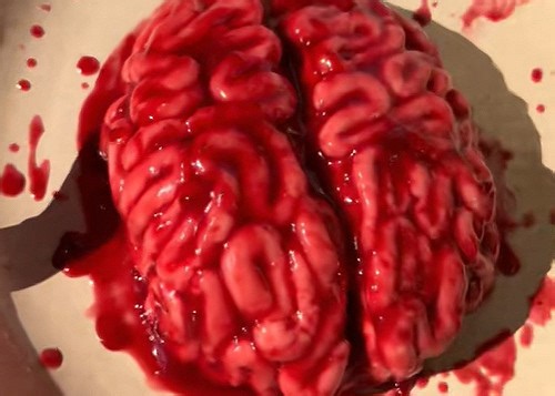 Le gâteau cerveau d’Halloween : l’illusion gourmande qui affole TikTok