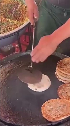 The process of making food using special dough with filling