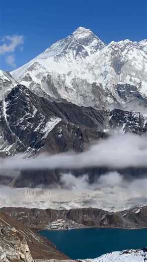 📍Mount Everest View from Ranjo La pass during a Gokyo valley with tenho La pass trek -Everest region ✅Sample 13-Day Itinerary Day 1: Arrive Kathmandu (1,400m). Day 2: Fly to Lukla (2,840m), trek to Phakding (2,610m) (3-4 hrs). Day 3: Phakding to Namche Bazaar (3,440m) (5-6 hrs). Day 4: Acclimatization & Exploration in Namche. Day 5: Namche to Dole (4,090m) (5-6 hrs). Day 6: Dole to Machhermo (4,470m) (4-5 hrs). Day 7: Machhermo to Gokyo (4,790m) (4 hrs). Day 8: Hike Gokyo Ri (5,357m) & explore 