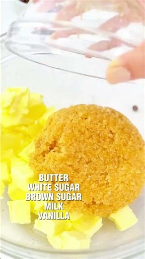 How to Make a Layered Cookie Dough Cake at Home