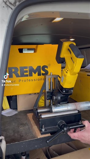 Rems Pipe Cutter | Allen Hart