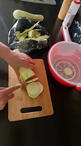 Dovlecei pane😋😋Cea mai simplă rețetă și bună😉❤️ | Comunitatea Gospodinelor