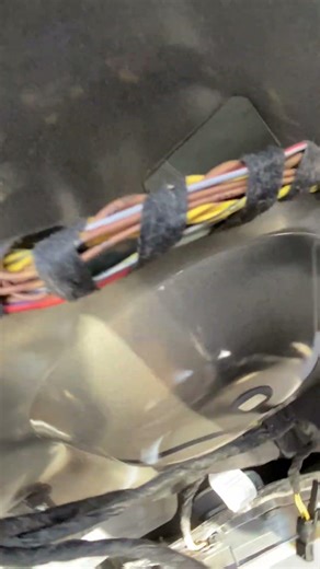 Replace window Toyo Tundra 02