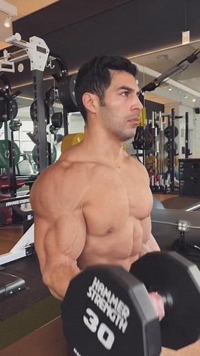 91K views · 1.1K reactions | Up the intensity with double bicep curls!  #reels #bodybuilder #fitnessmotivation #bodybuilding #gym #fitness #workout #biceps Matthew Carmona | Matthew Carmona | Facebook