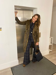 OOTD - How to Mix Animal Print & Check ✨ Today’s outfit is all about adding character to traditional formal attire by experimenting with clashing prints, contrasting materials and versatile makeup. A well-cut, well-tailored suit combined with a playful injection of leopard print, and a top that allows you to reclaim the two-piece in order for it become a little sexy, is my recipe for ultimate corporate glam. Makeup all @trinnylondon EYE2EYE in Victory http://bit.ly/victory-corporate-glam LIP2CHE