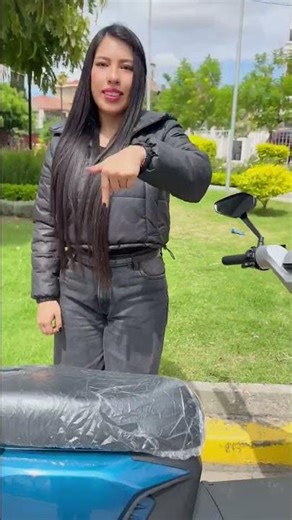 ￼ ¡Llegó a Bolivia la moto eléctrica más fácil de manejar! 🛵🇧🇴