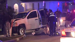 Shirtless man in custody after chase in west Houston