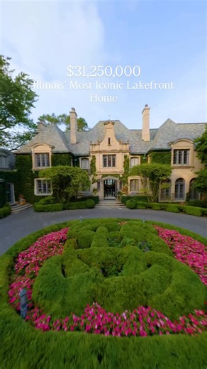 @properties on Instagram: "One of Illinois’ most iconic sales of the year. The Windsor House, an extraordinary lakefront estate, redefined scale, craftsmanship, and legacy on the North Shore. Sold by @jenaradnayrealestate #luxuryrealestate #backyard"