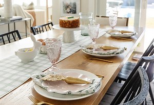 Spring table setting in 5 steps! The fail-proof formula for a charming tablescape