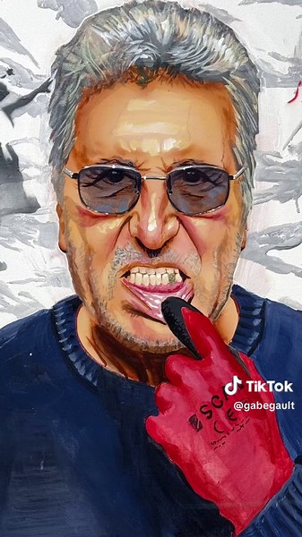 First ever portrait of Banksy 🎈 #banksy #art