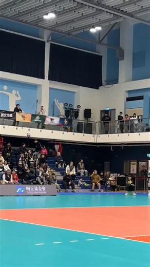 🔥 新北中纖與義力營造激戰五局，最後由張瓈文的攻擊拿下最後一分。這不僅是中纖本賽季的第六場勝利，也是球隊送給Miku 的生日大禮！🎂 #TVL #新北中纖 #張瓈文 #VOLSPORTS | VOL Sports