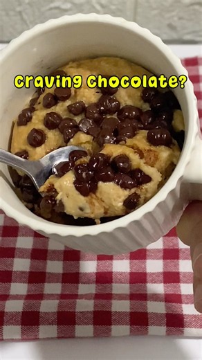 1-Minute Microwave Baked Oats 🍫 | Quick & Easy Chocolate Chip Treat!