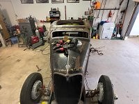 Technical - Hairpin vs split wishbone