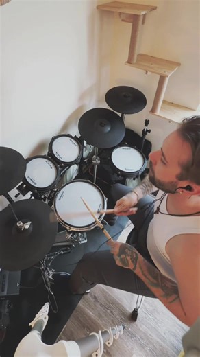 Does it chop? Or does it not? #drums