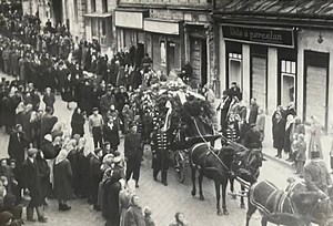 Roky žila v ústraní, na pohreb jej však prišli stovky ľudí. Takto vyzerala posledná rozlúčka s Boženou Slančíkovou - Timravou