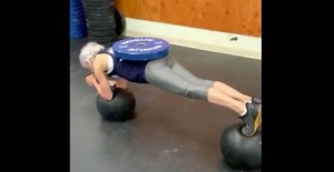 #GOALS: This shredded fitness guru serves as some serious workout motivation – and she's 72 years old 💪https://cbsn.ws/2KujBWv | The Uplift