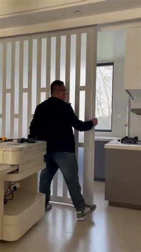 Sliding folding door, smooth, no space, 10 minutes. #FoldingDoor #CrystalDoor #PartitionDoor