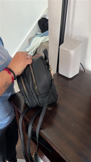 What's Inside a 10-Year-Old's Backpack? Full Kids' Bag Reveal
