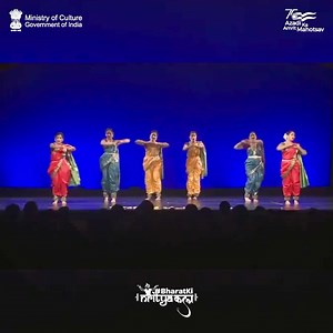 Derived from the word 'Lavanya' meaning beauty in Marathi, #Lavani is intrinsic to the cultural fabric of Maharashtra. A unique combo of song, dance & theatrics, it's said to have originated somewhere around the 18th/19th century as a morale booster for the warring troops. #BharatKiNrityaKala #MaharashtraDay PMO India Press Information Bureau - PIB, Government of India Sangeet Natak Akademi Incredible India Maharashtra Tourism Amrit Mahotsav Anurag Singh Thakur Kishan Reddy Gangapuram Arjun Ram 