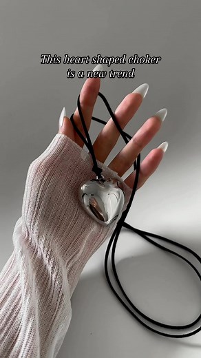 Trending Heart Shaped Choker Necklace - New Fashion Trend