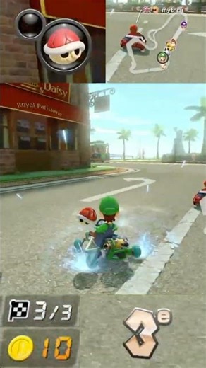 Red Shells saves the day | Mario Kart 8 Deluxe