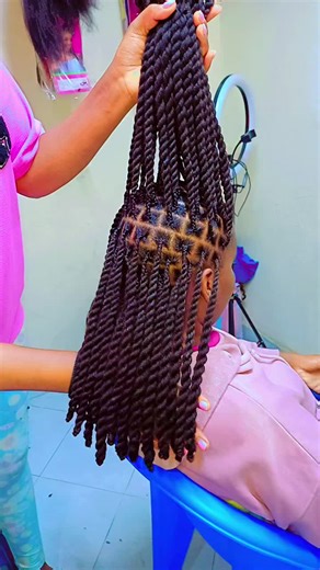 Yarn Twist Hairstyles: Start Your Curly Hair Journey