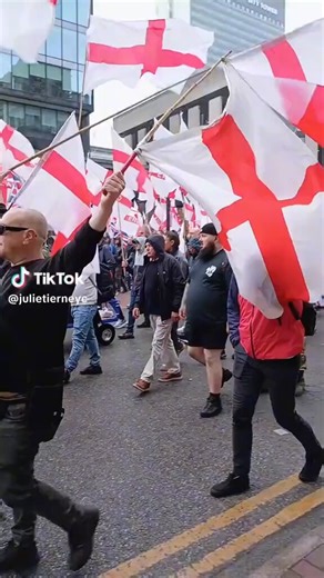 All the prize mopeds on Britain First’s big racist reacharound today in Manchester should line up behind each other and try and form an orderly IQThey look like they took a detour through Nigel Farage’s undercracker drawer there’s so many fucking flags