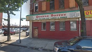 Brawl Breaks Out Over Crab Legs at Restaurant Buffet