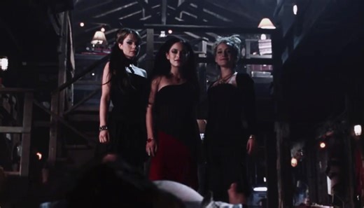 as mais mais #loislane #chloesullivan #lanalangedit #fyp #viral — lois lane chloe sullivan and lana lang smallville superman spell witch serie tv 2000s