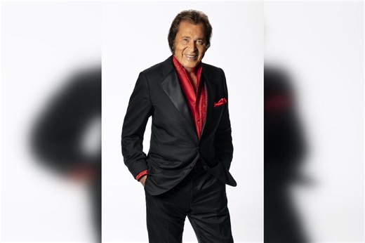Singer Engelbert Humperdinck, 89, on touring after wife’s death: ‘She’s watching over me’
