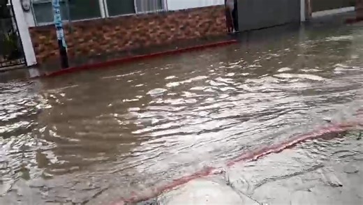 9.3K views · 107 reactions | Para los que circulan por panchimalco se está desbordando el canal conocido como la concha. Tome precaiciones ￼ | Soy Morelos | Facebook