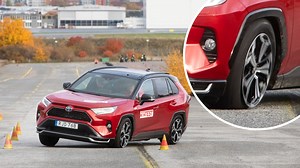 Toyota RAV4 Plug-in Hybrid performs dangerously in the moose test
