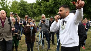 Haftbefehl auf Telegramm geteilt: Polizei sucht nach Attila Hildmann