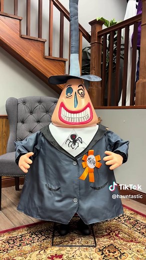 Nightmare Before Christmas The Mayor ALL PHRASES @HalloweenCostumes.com tmarebeforechristmas