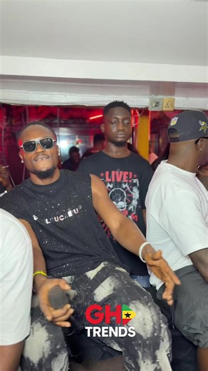 Okese 1 Live Performance at Kusatt Avenue