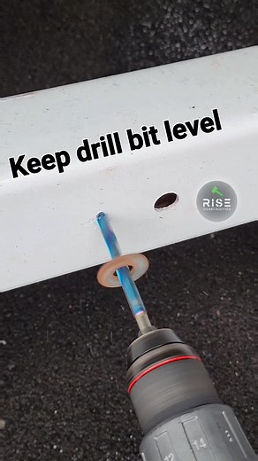 Great way to keep your drill but level. #drill #washer #drillbit #level #Milwaukeetools #spyder #learnedoninstagram | Go Build Stuff